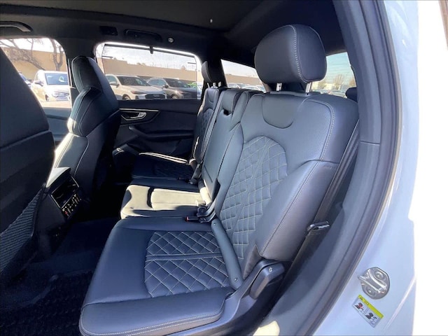 2026 Audi SQ7 Premium Plus - Photo 12