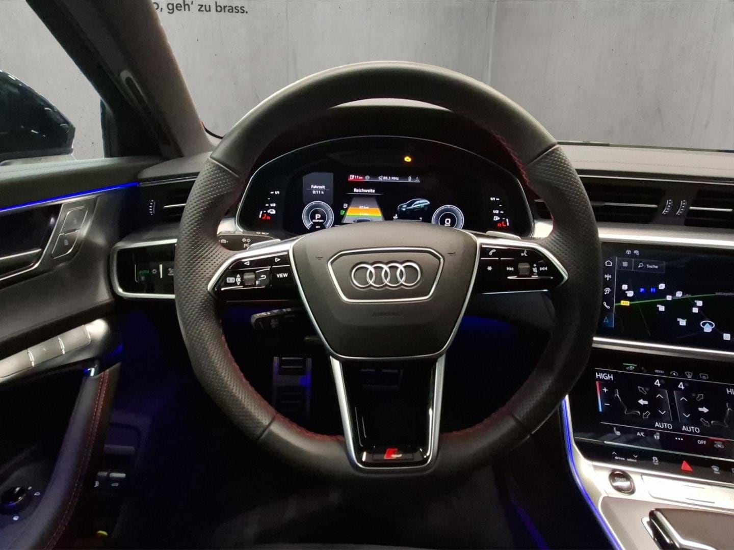 Bild über Audi A6 Avant TFSI e S line 55 TFSI e quattro S tronic - für weitere Informationen kontaktieren Sie den Audi Partner