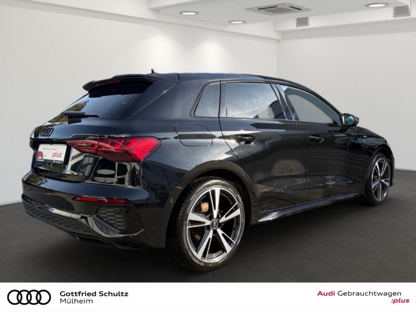 Bild über Audi A3 Sportback S line 35 TFSI S tronic - für weitere Informationen kontaktieren Sie den Audi Partner