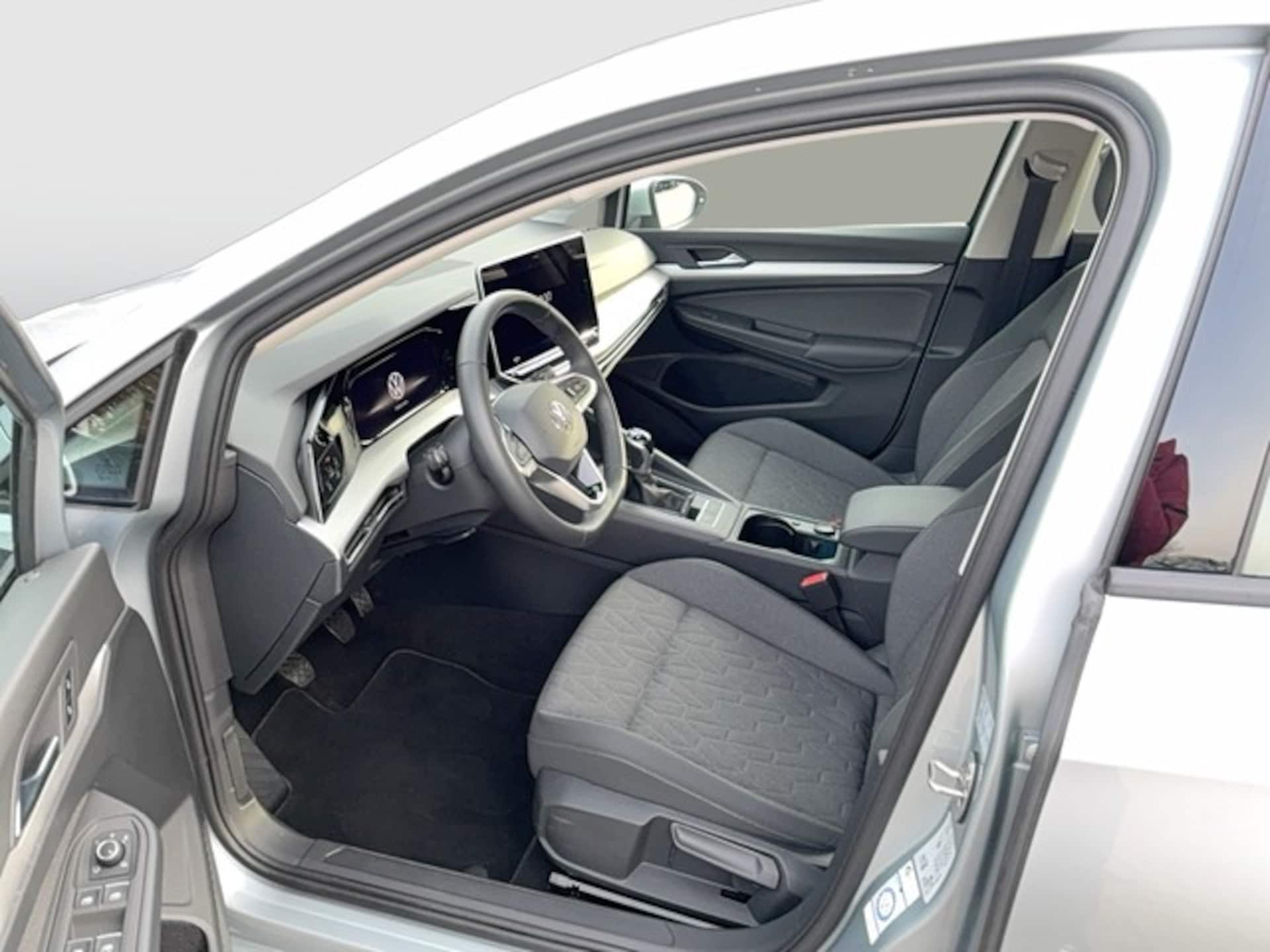 Volkswagen Golf Life