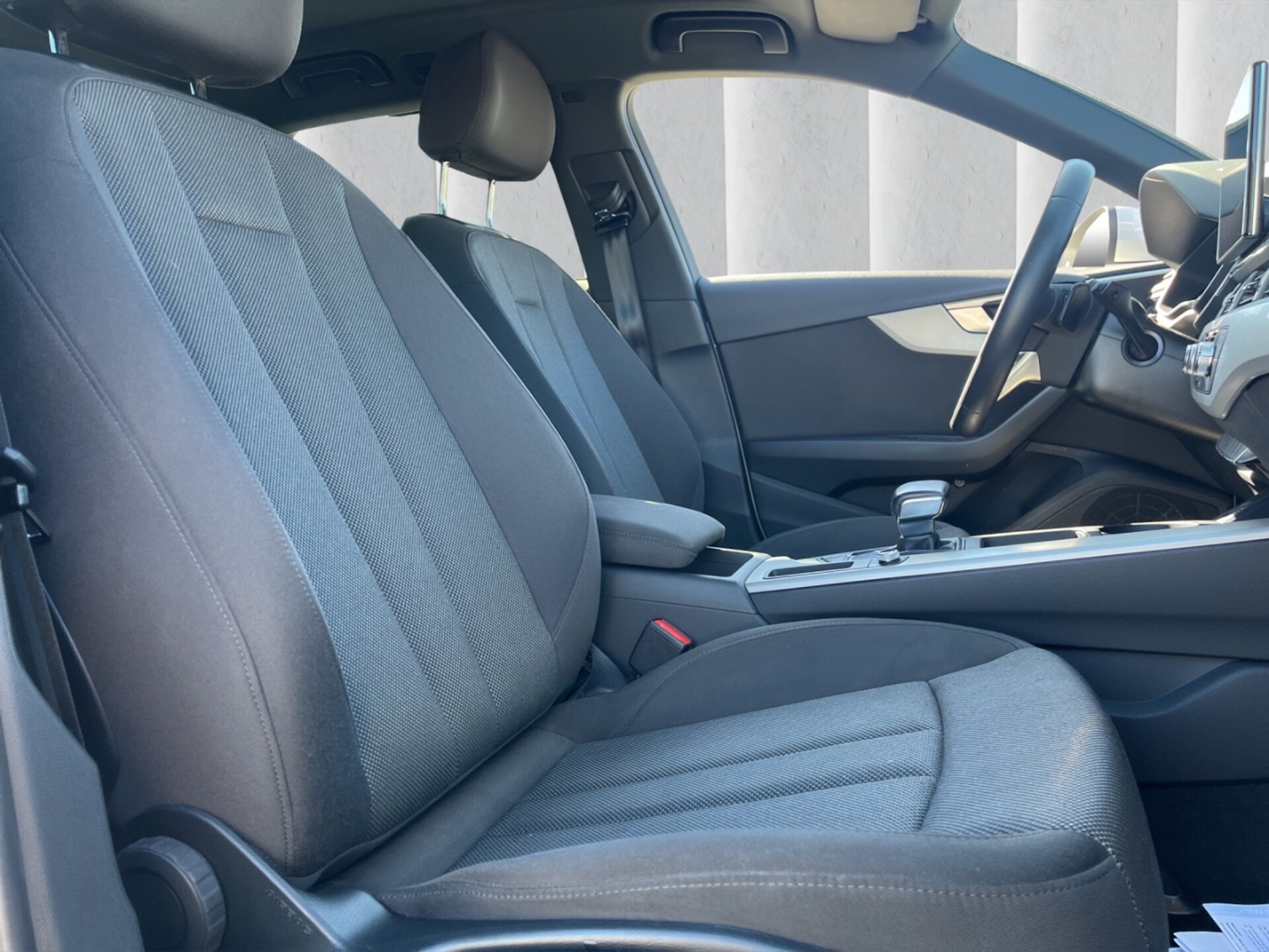 Audi A4 Avant S line