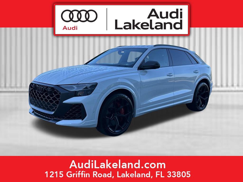 2026 Audi RS Q8 -'s photo