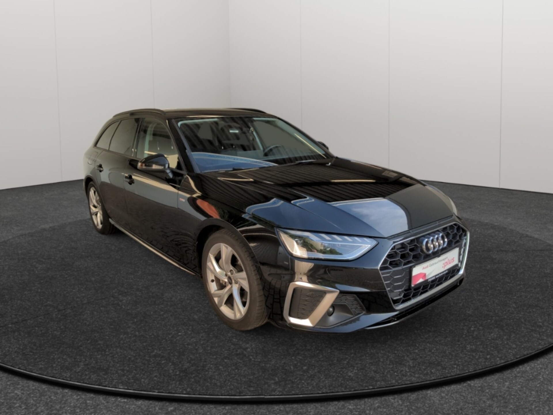 Audi A4 Avant S line