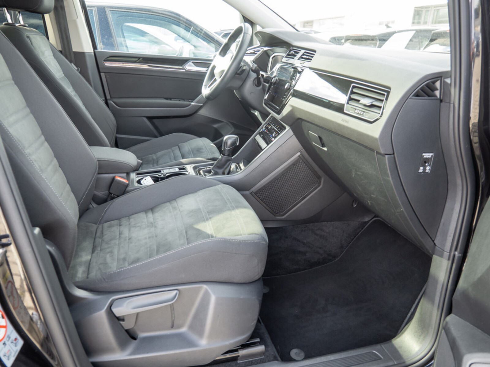 Volkswagen Touran – Bild 2