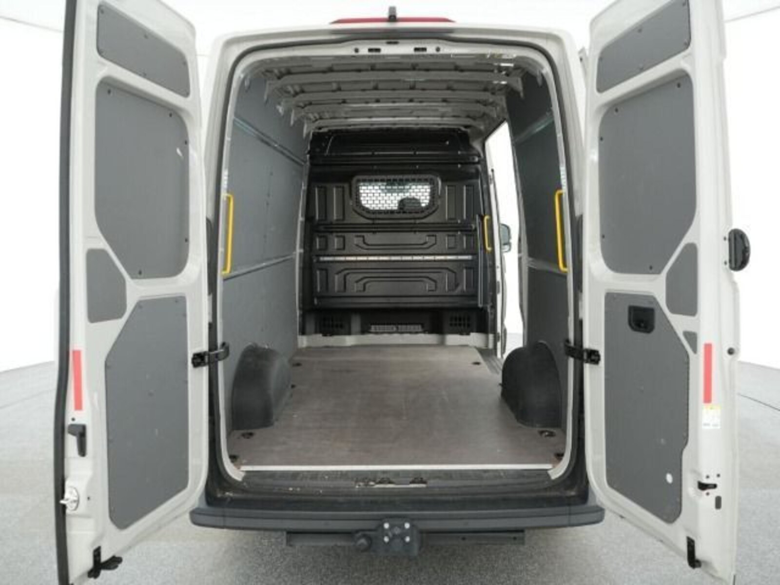 Volkswagen Crafter Kasten mittlerer Radstand – Bild 6
