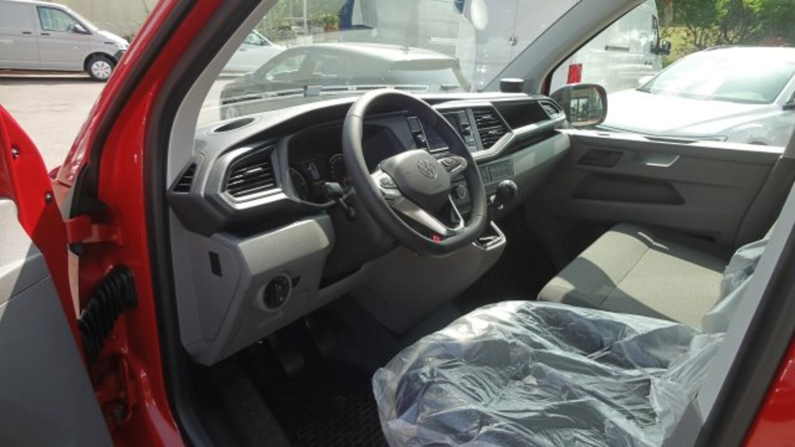 Volkswagen T6.1 Transporter Kasten langer Radstand – Bild 5