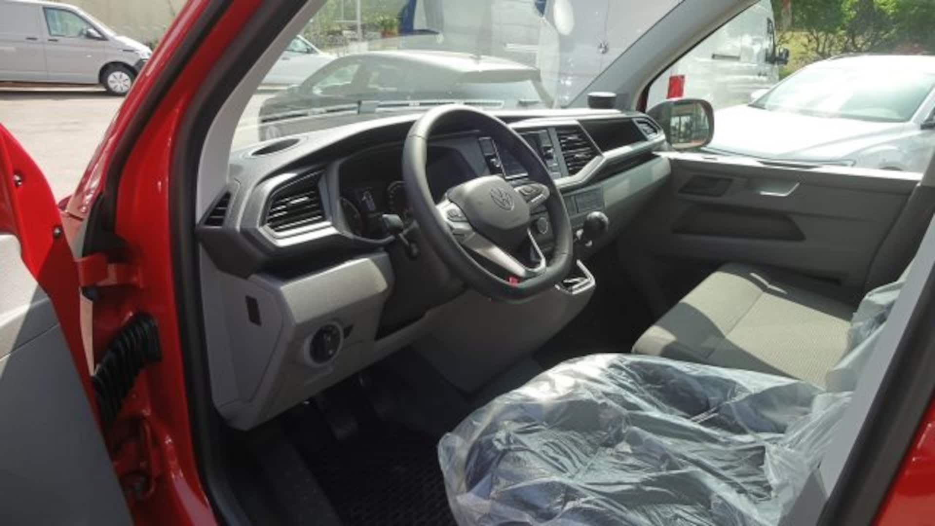 Volkswagen T6.1 Transporter Kasten langer Radstand