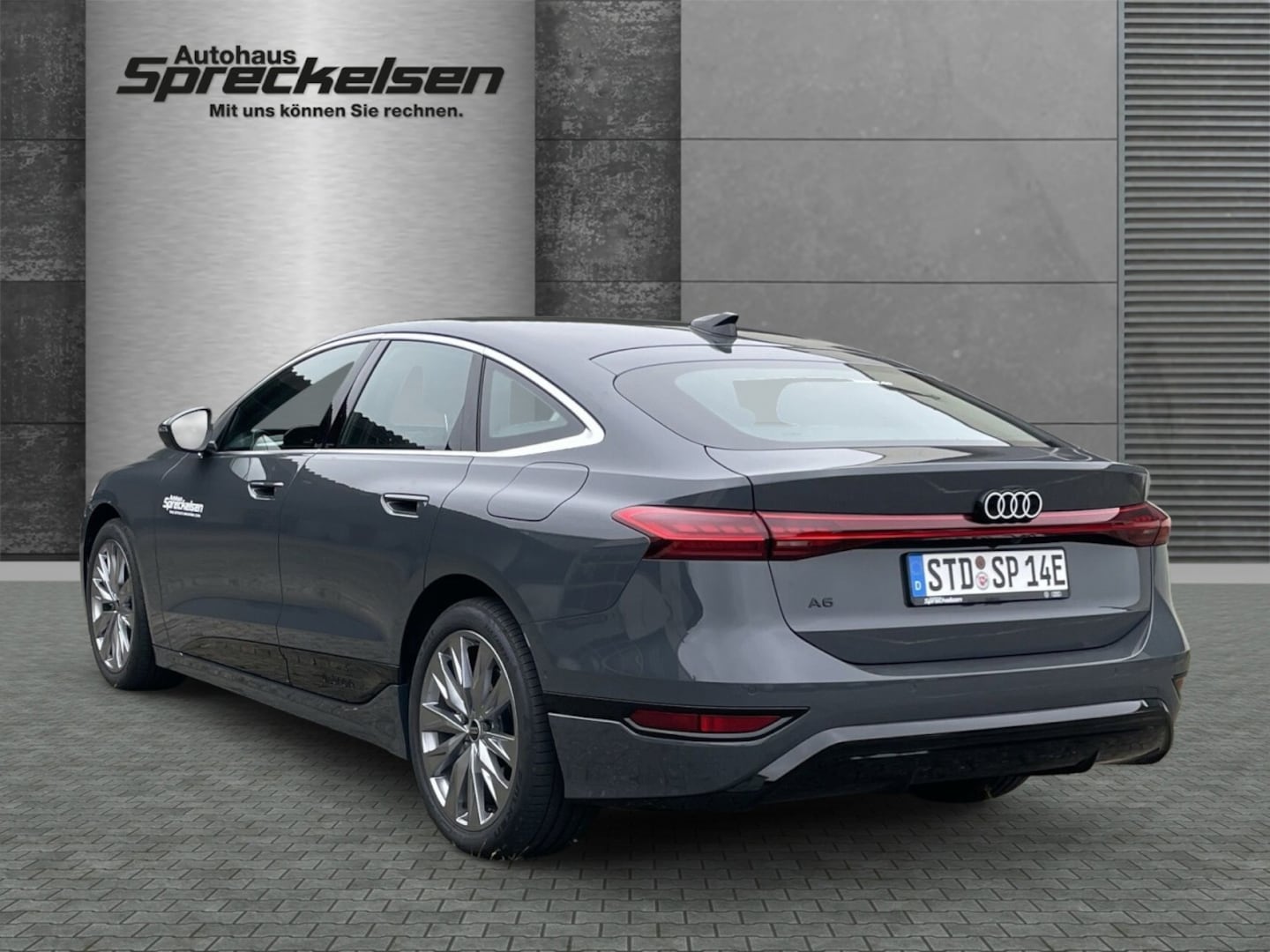 Bild über Audi A6 Sportback e-tron e-tron - für weitere Informationen kontaktieren Sie den Audi Partner