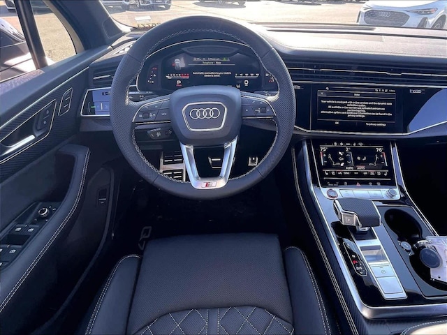 2026 Audi SQ7 Premium Plus - Photo 14