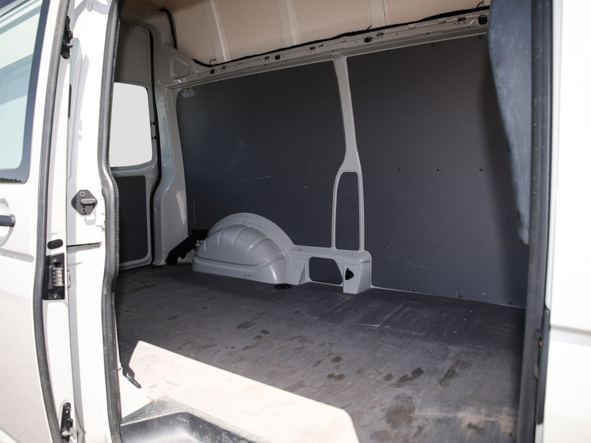Volkswagen T6.1 Transporter Kasten langer Radstand