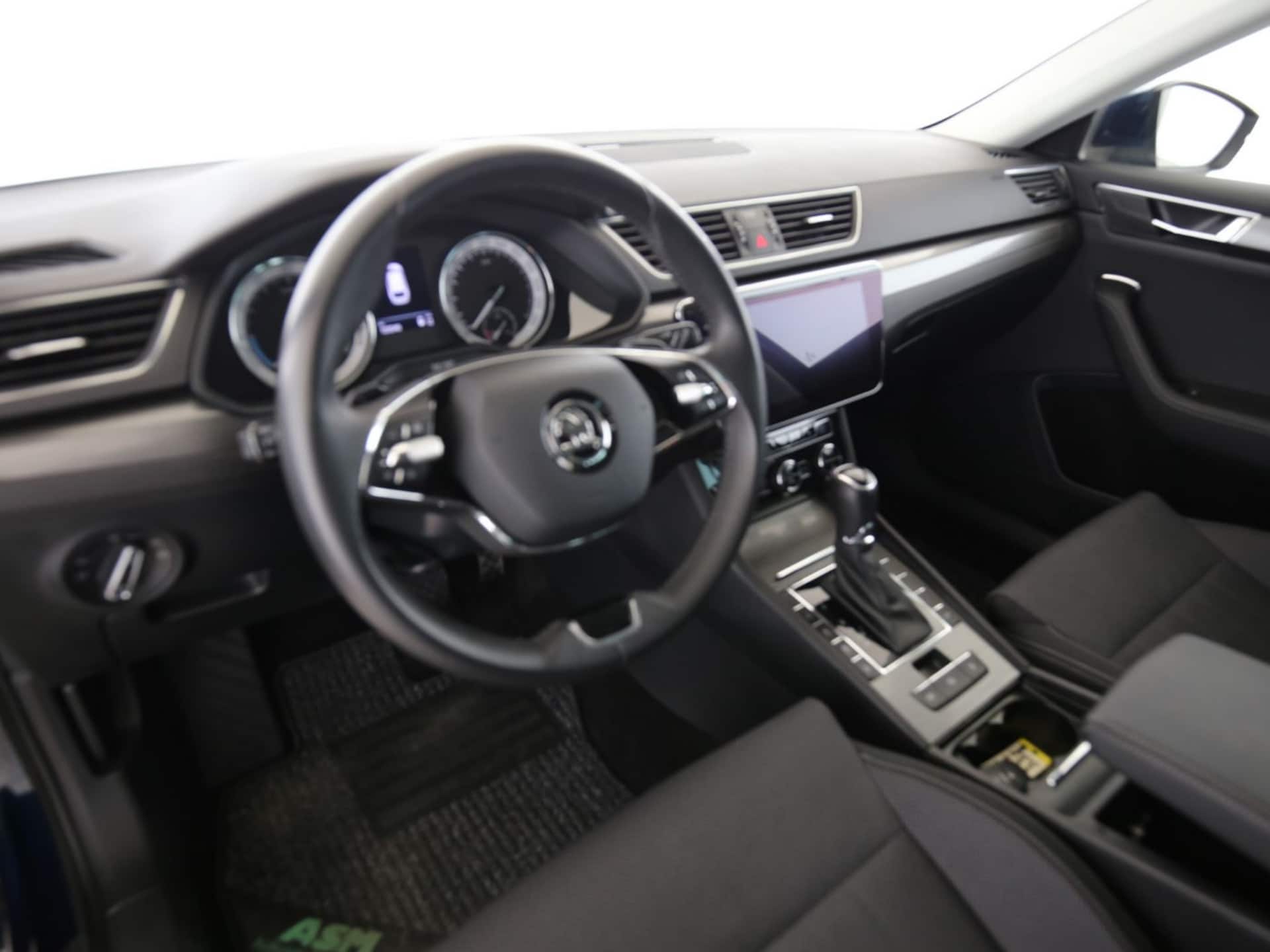 Skoda Superb Combi Style