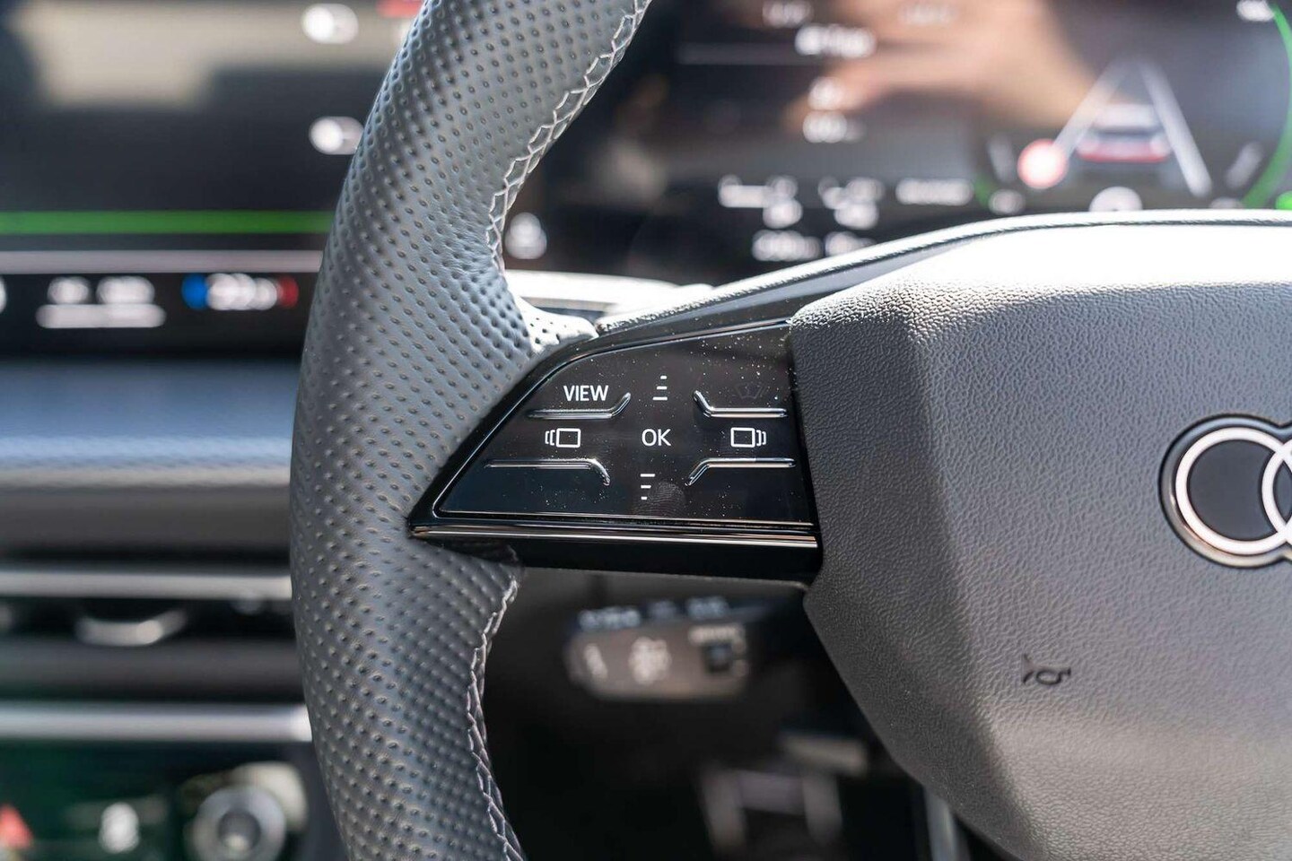 Image about Audi Q5 SUV e-hybrid quattro S tronic