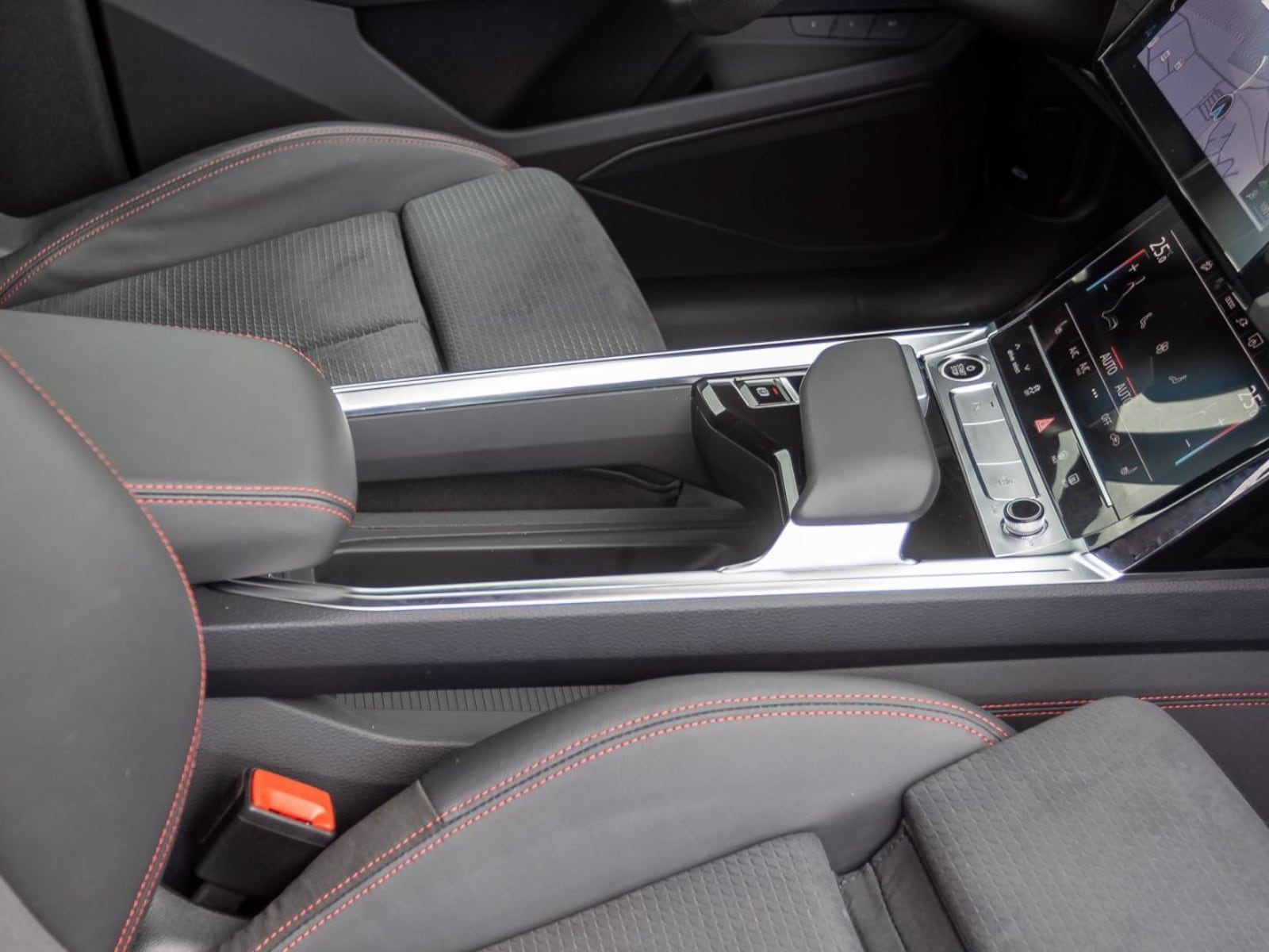 Audi Q8 e-tron – Bild 27