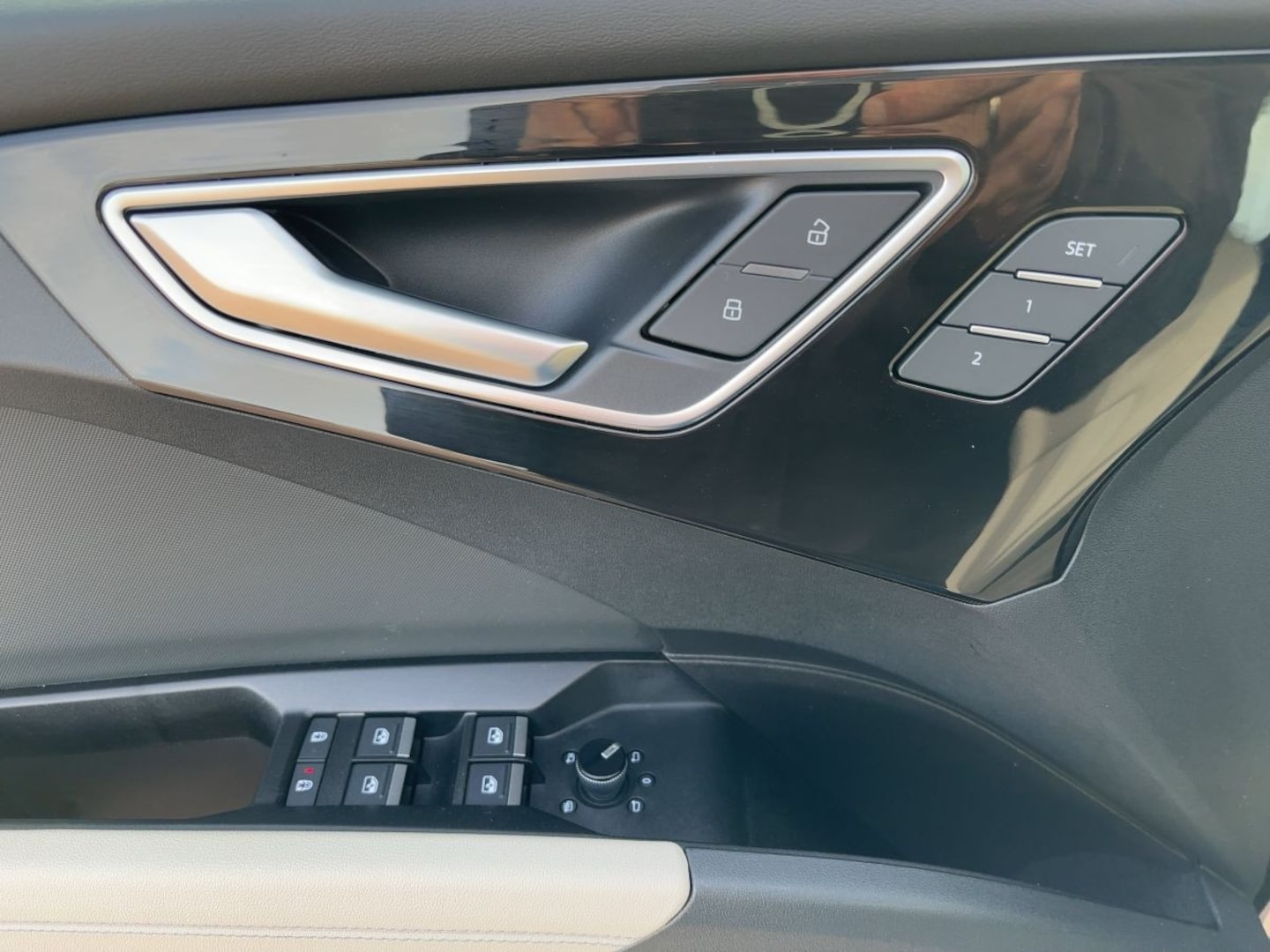 Bild über Audi Q4 e-tron 40 e-tron - für weitere Informationen kontaktieren Sie den Audi Partner