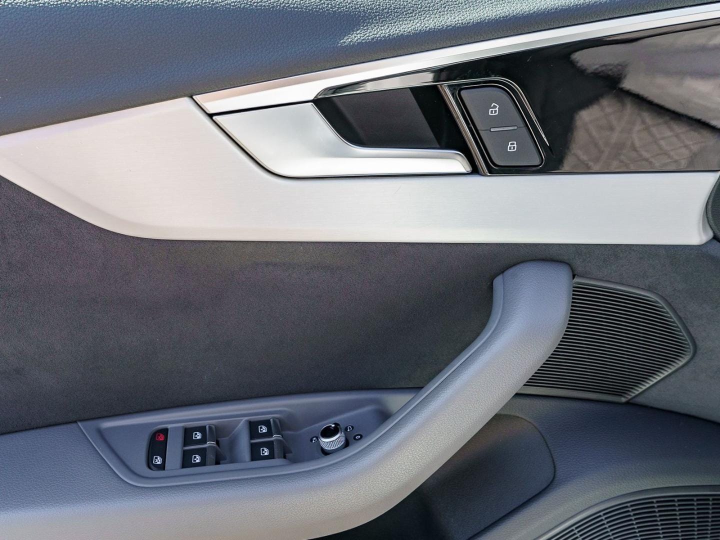 Image about Audi S4 Avant TDI quattro tiptronic