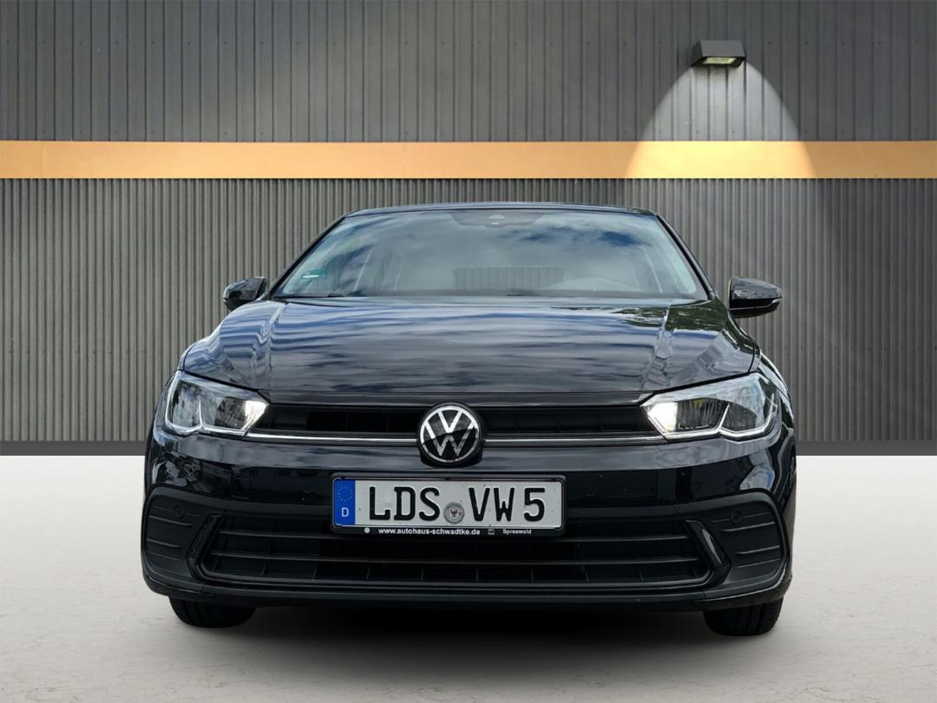 Volkswagen Polo Basis-Modell