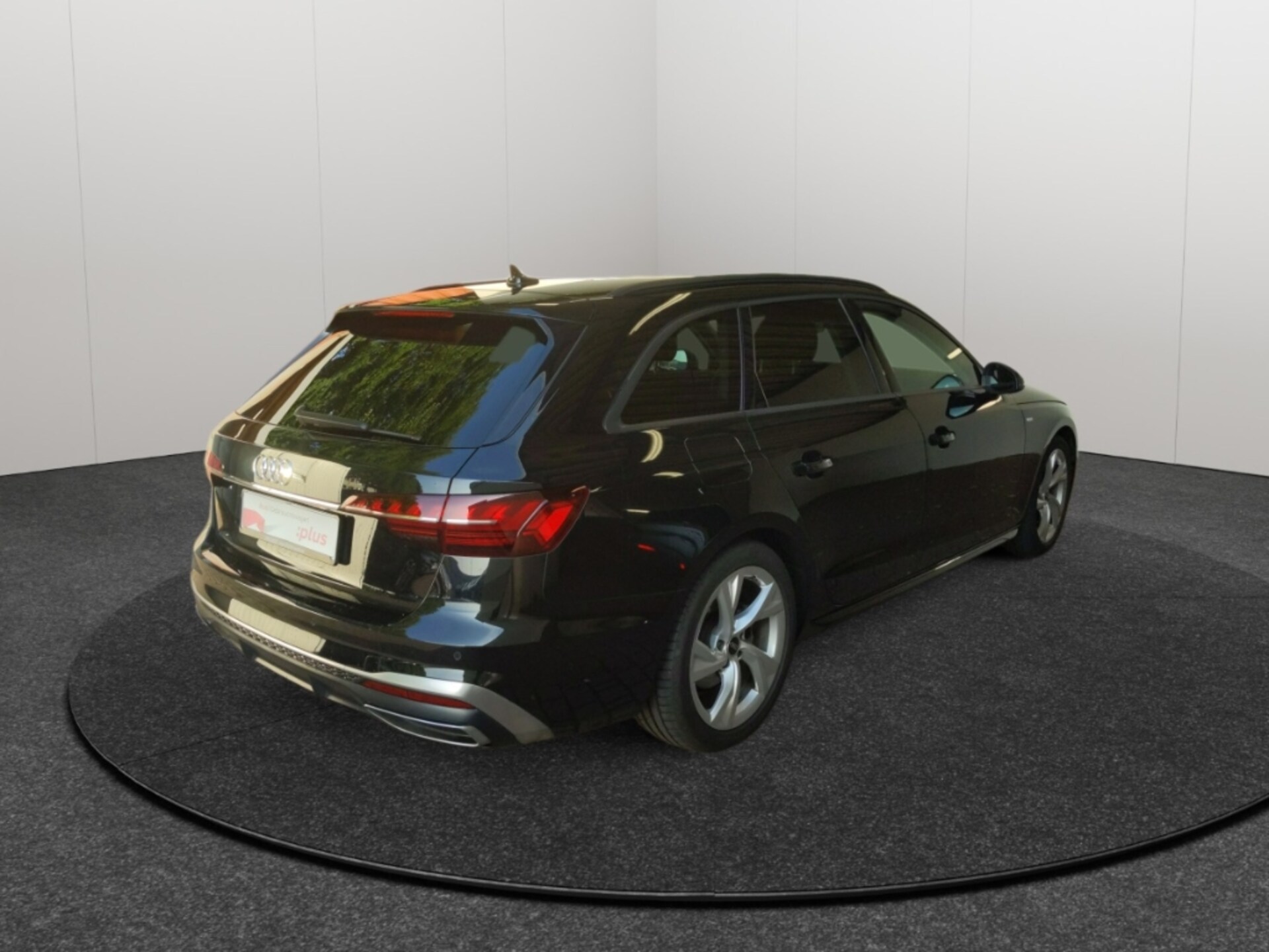 Audi A4 Avant S line