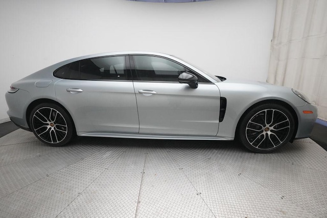 2023 Porsche Panamera