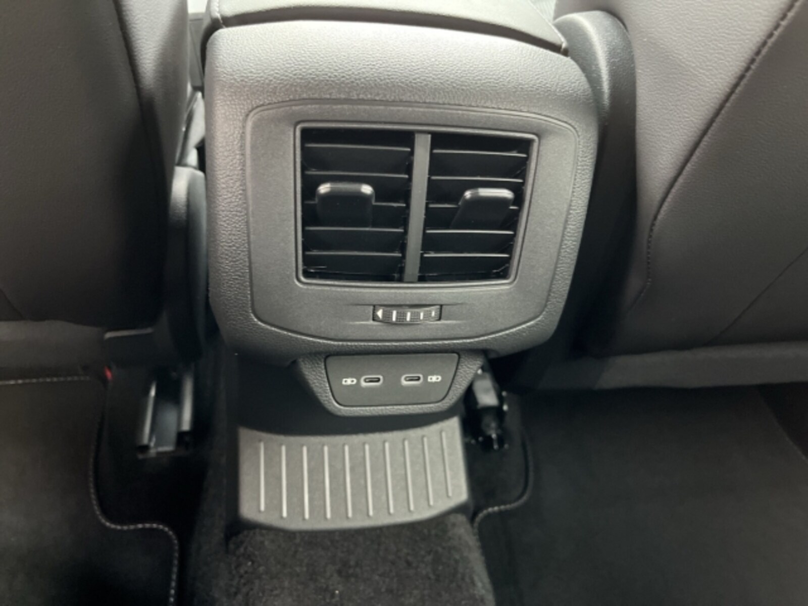 Volkswagen T-Roc – Bild 12