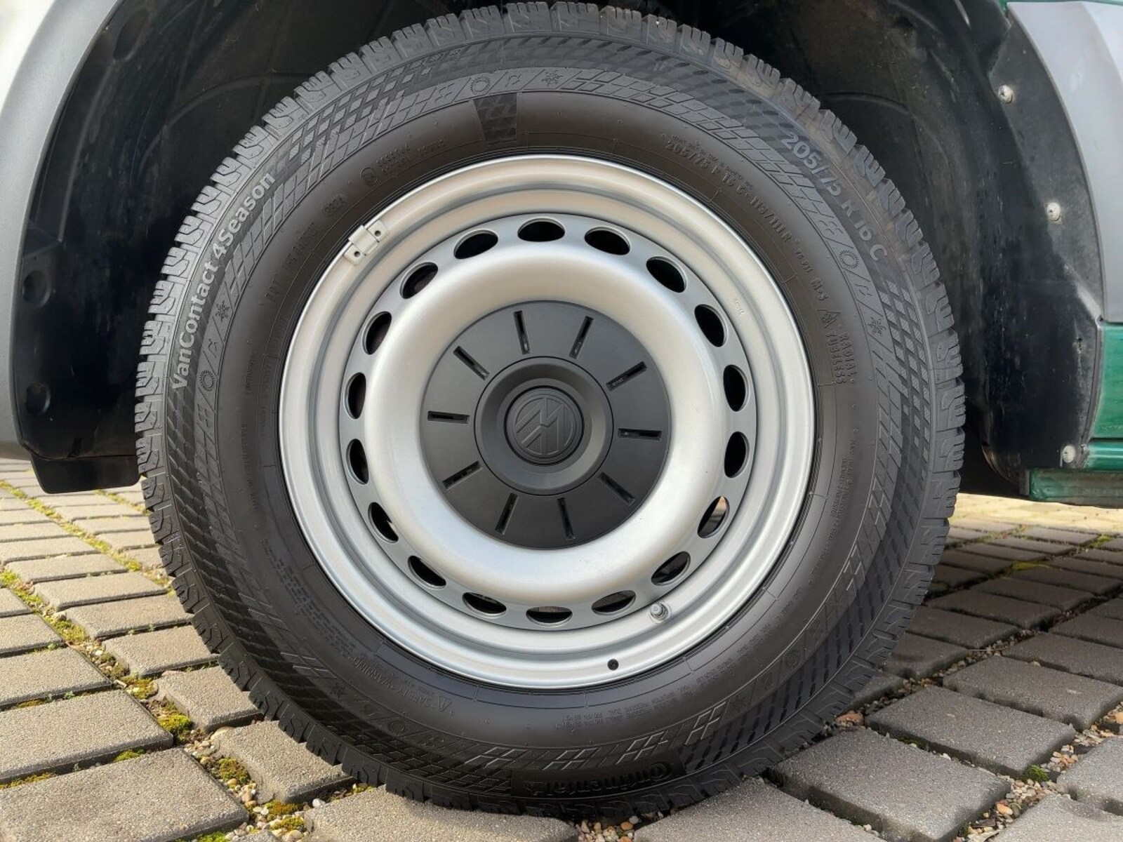 Volkswagen Crafter Kasten mittlerer Radstand – Bild 11