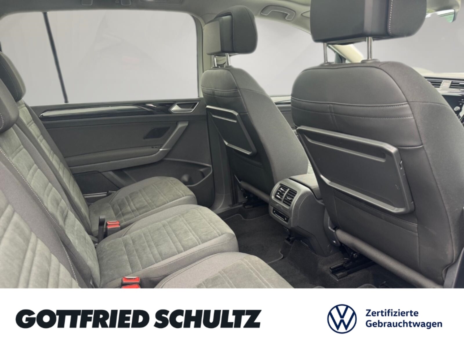 Volkswagen Touran – Bild 8