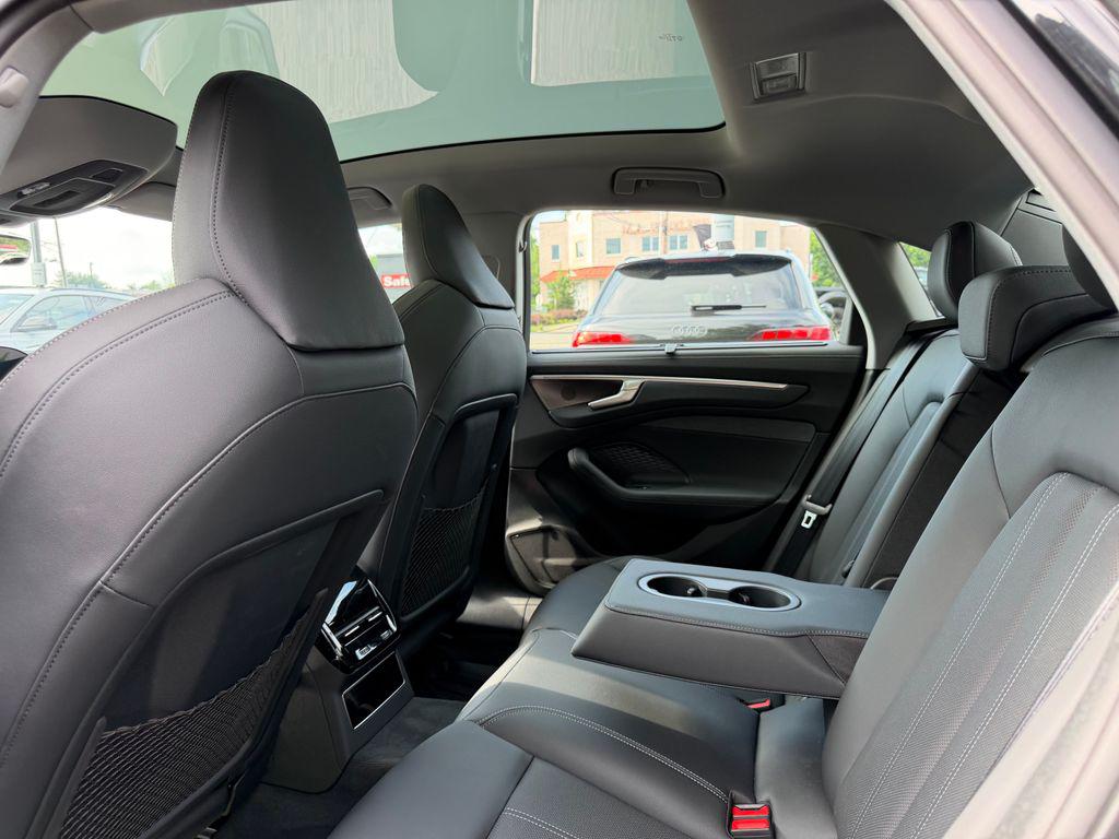 2026 Audi A6 Premium Plus - Photo 24