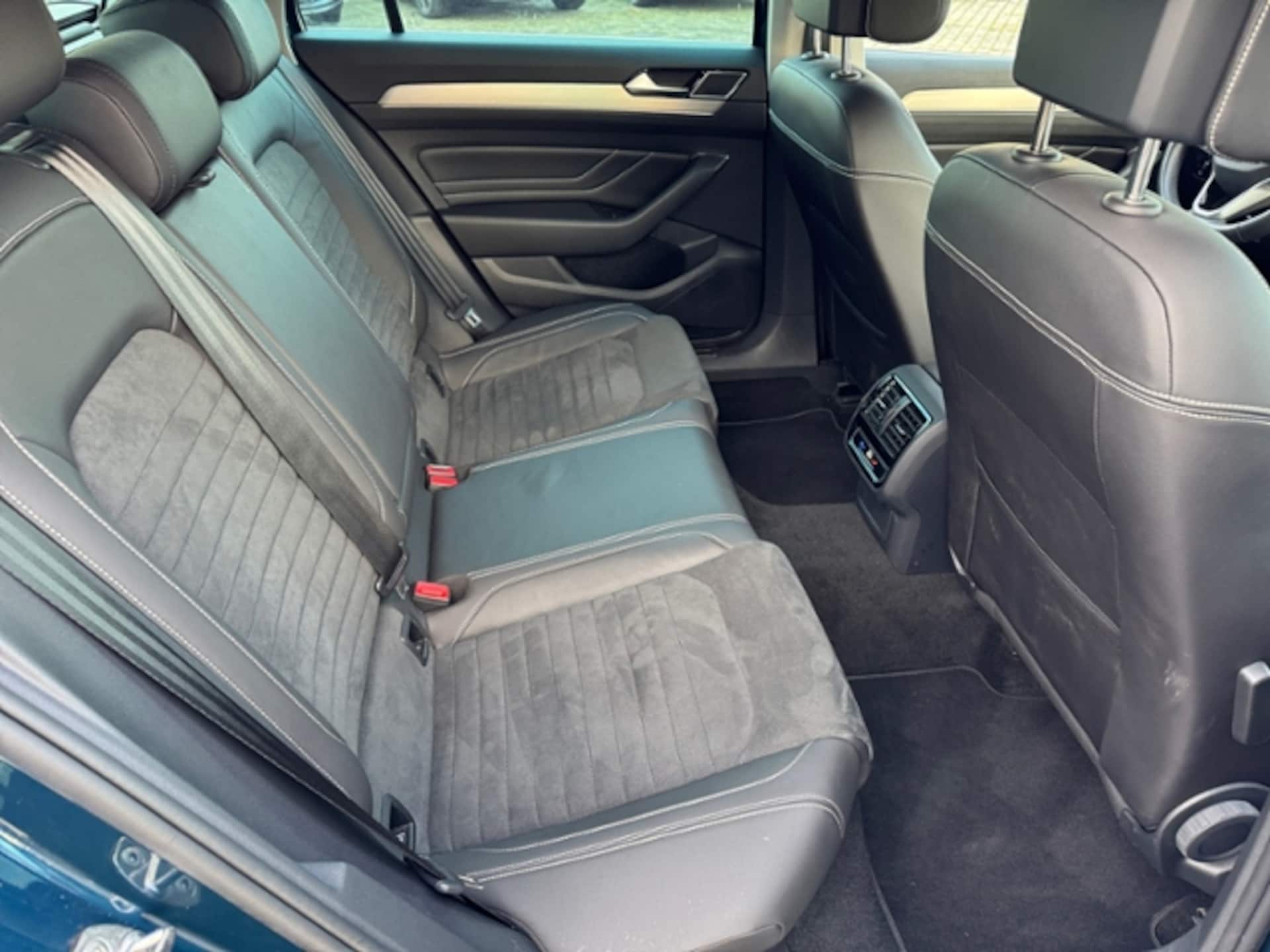 Volkswagen Passat Variant Elegance