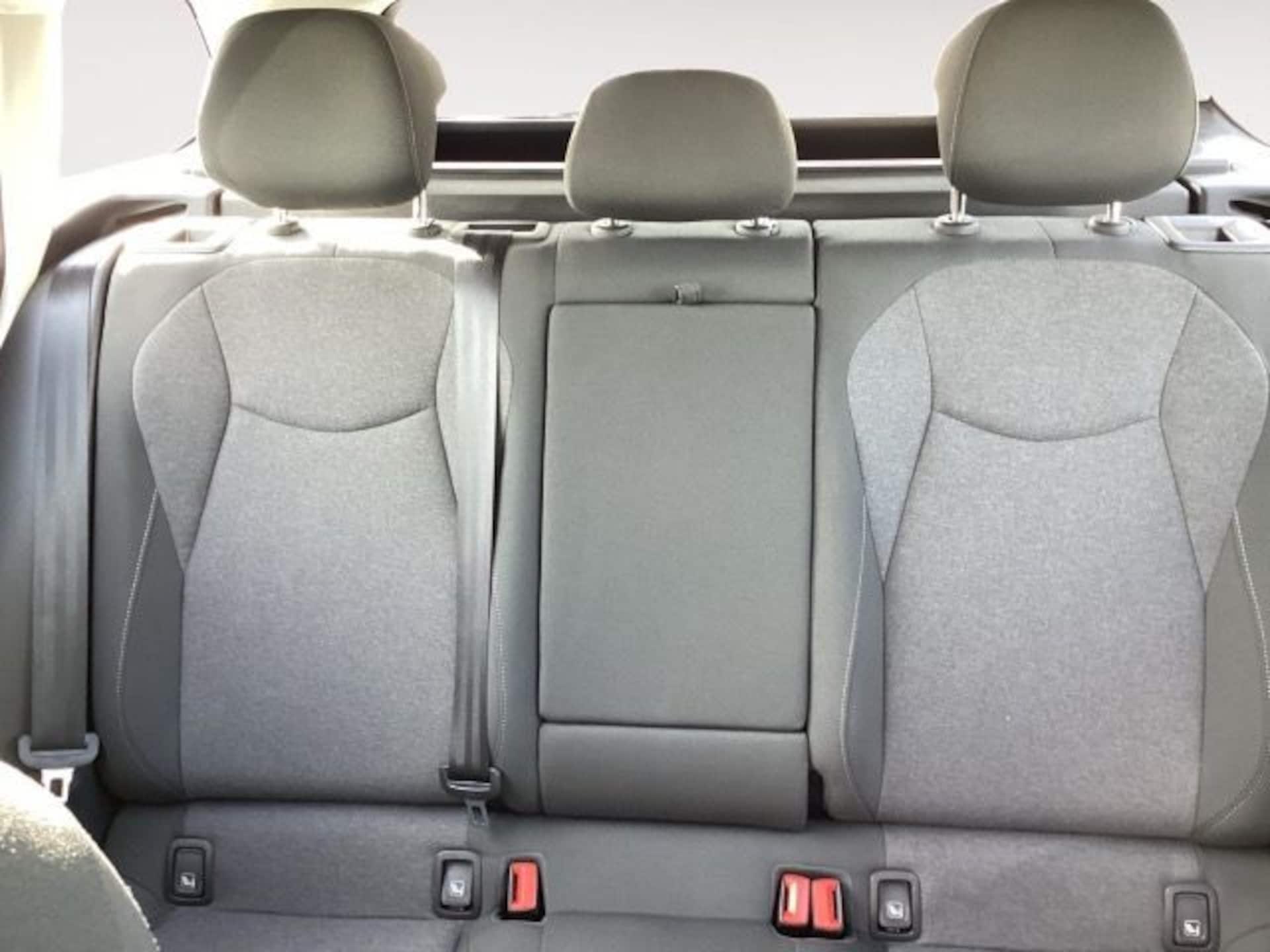 Volkswagen Passat Basis-Modell