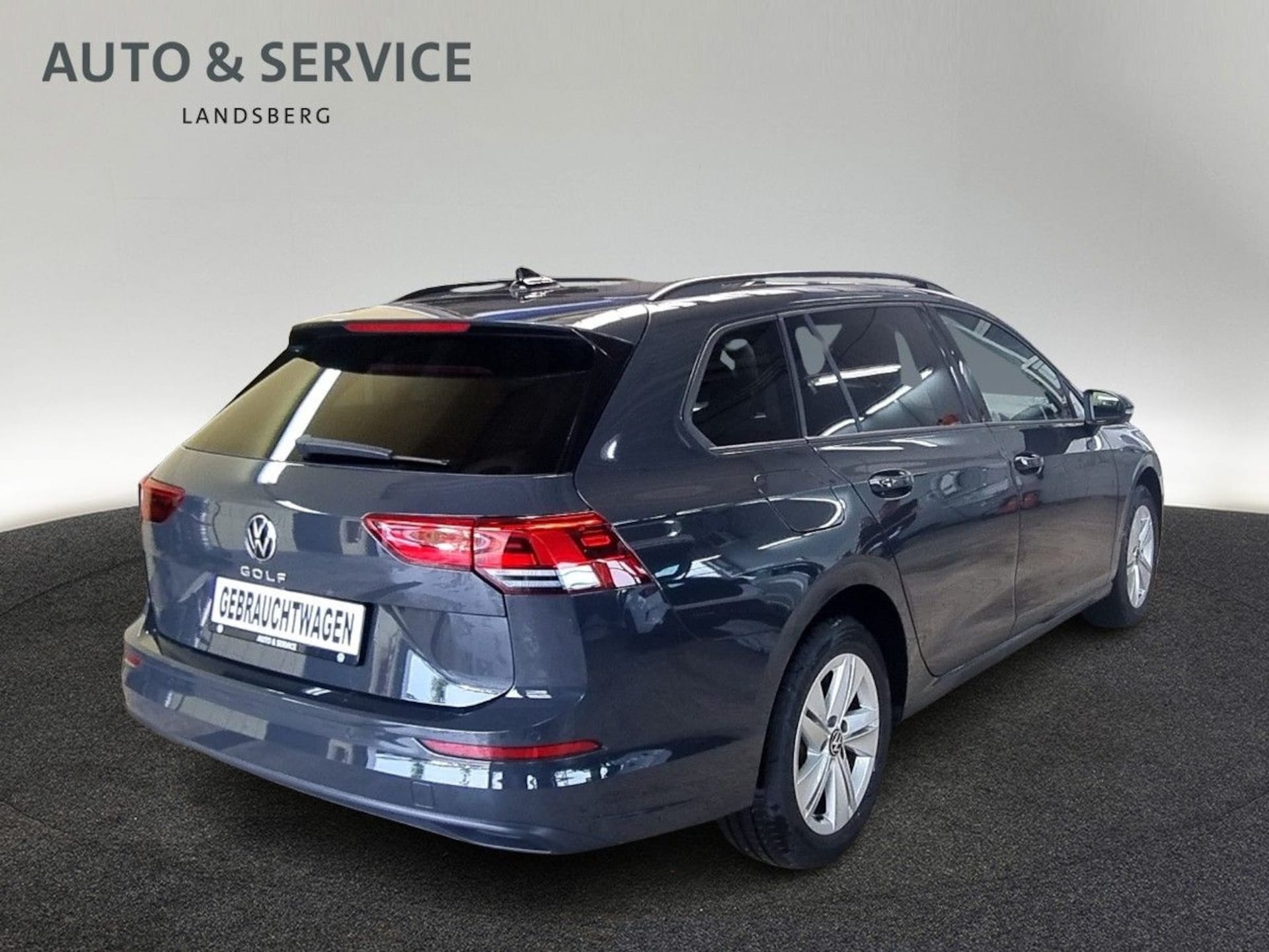Volkswagen Golf Variant Life