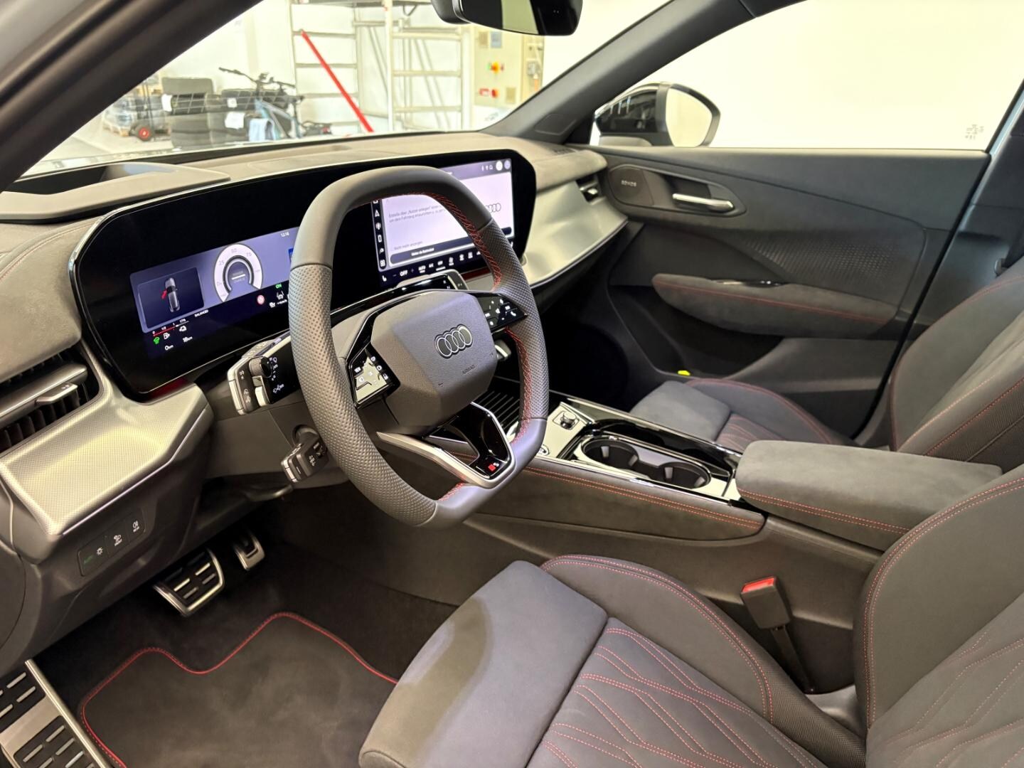 Bild über Audi Q3 Sportback e-hybrid e-hybrid 200 kW S tronic - für weitere Informationen kontaktieren Sie den Audi Partner