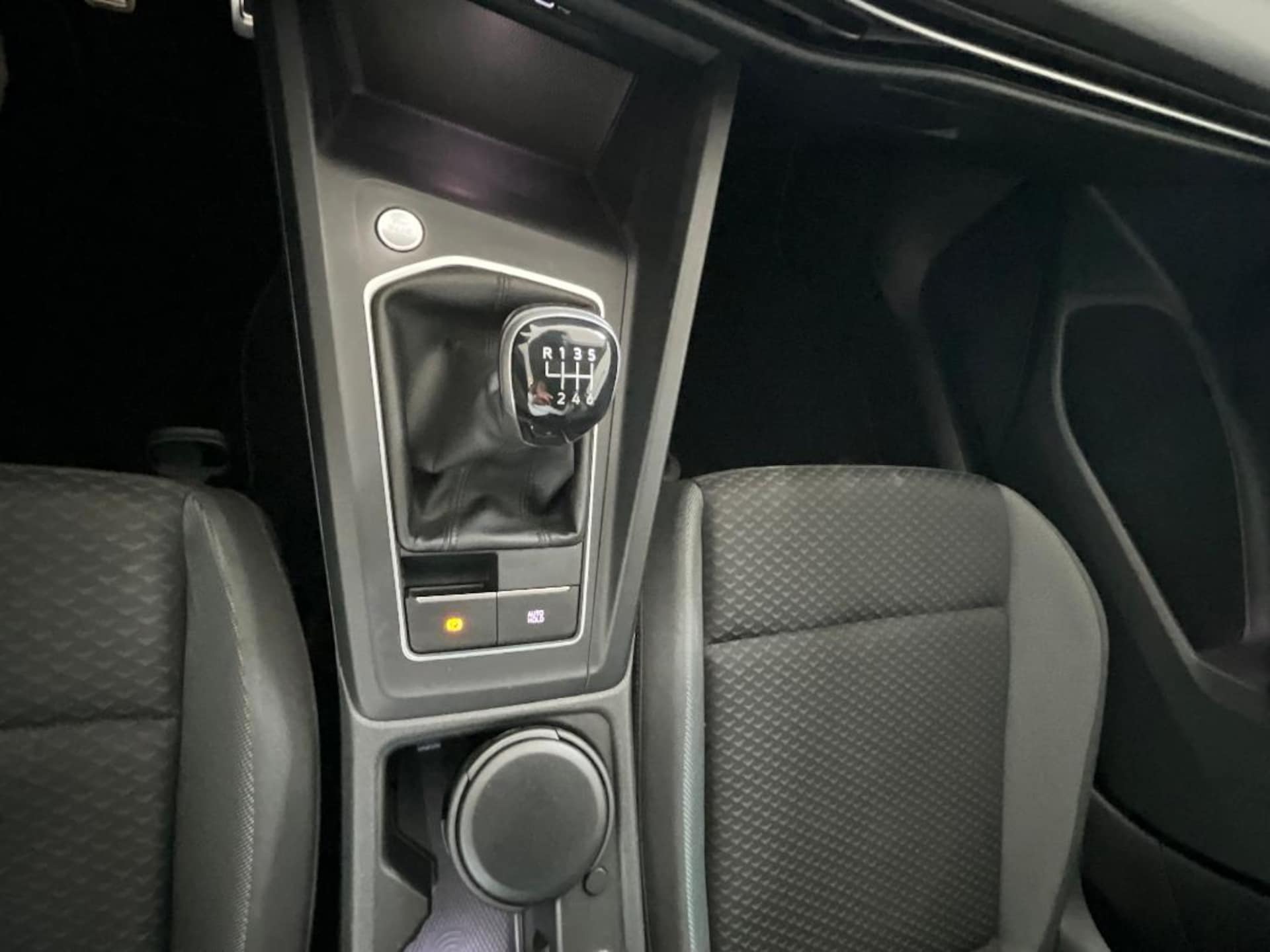 Volkswagen Golf Active
