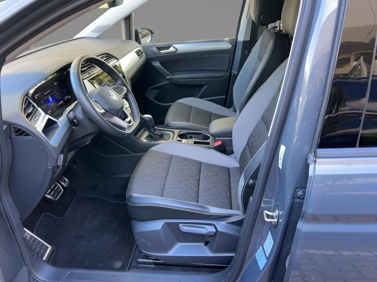 Volkswagen Touran – Bild 8