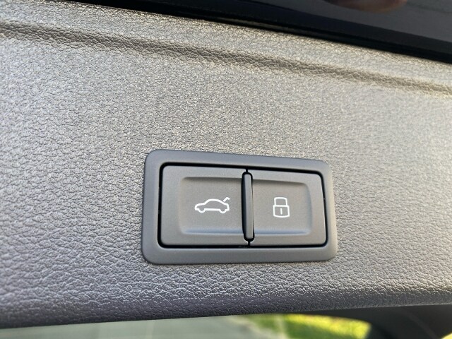 Image about Audi RS 4 Avant TFSI quattro tiptronic