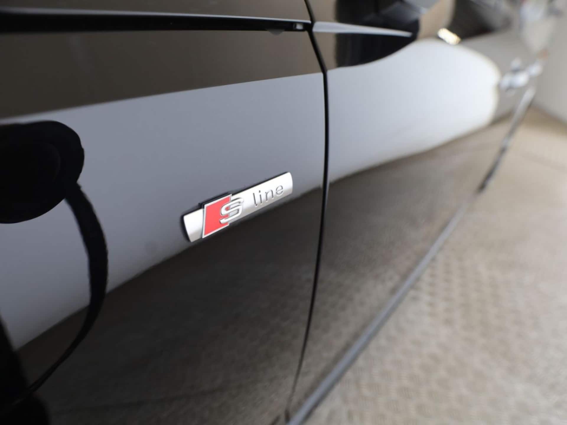 Audi A4 Avant S line