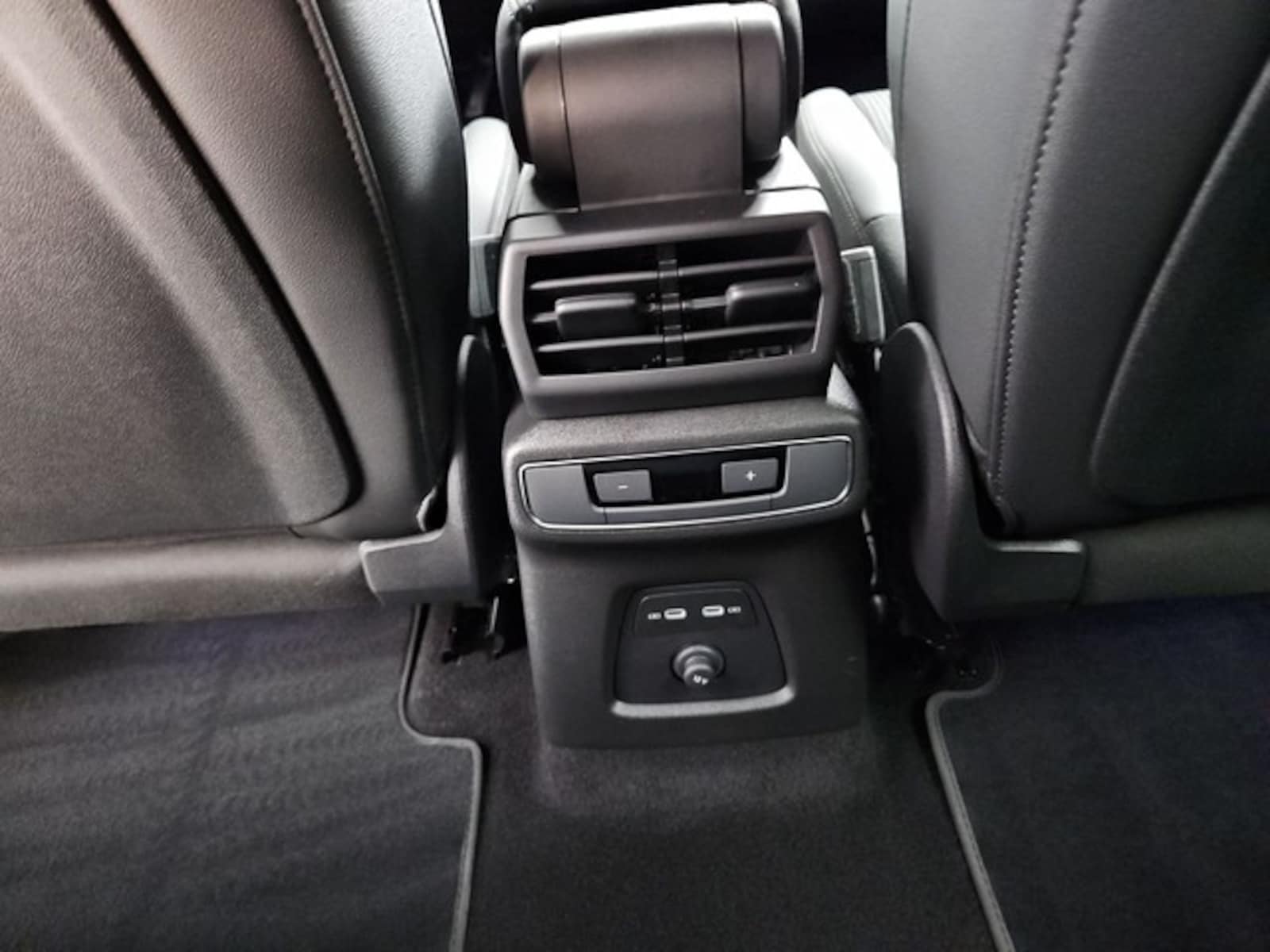 Audi Q4 Sportback e-tron – Bild 13