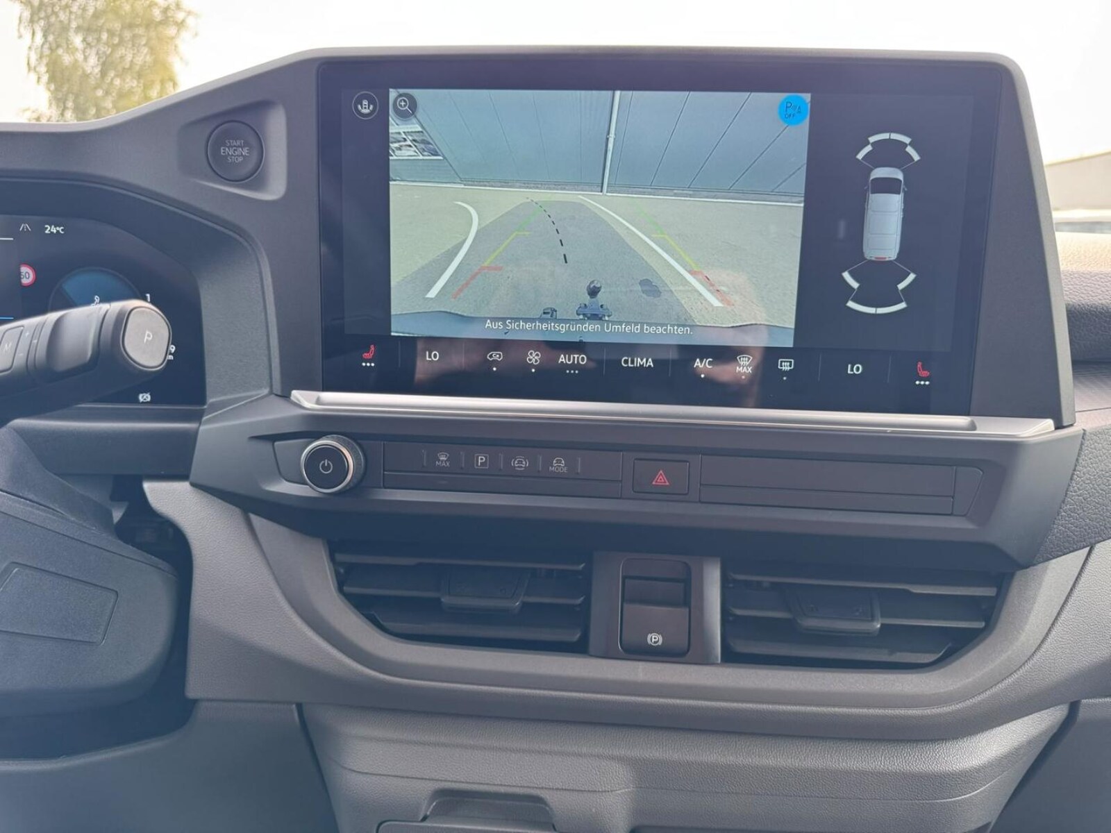 Volkswagen Transporter Kombi langer Radstand – Bild 3