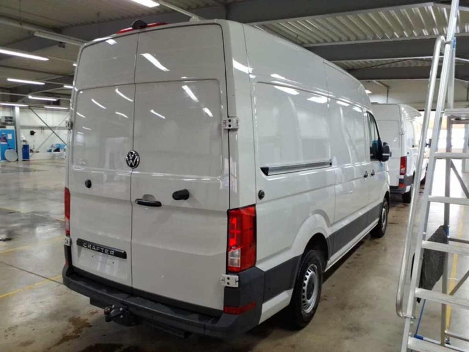 Volkswagen Crafter Kasten mittlerer Radstand – Bild 4