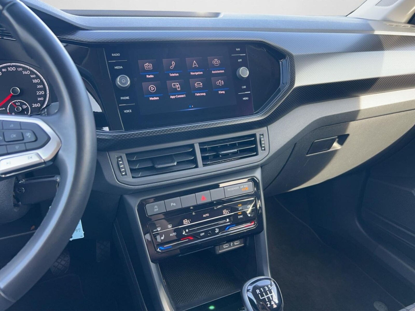 Volkswagen T-Cross – Bild 11