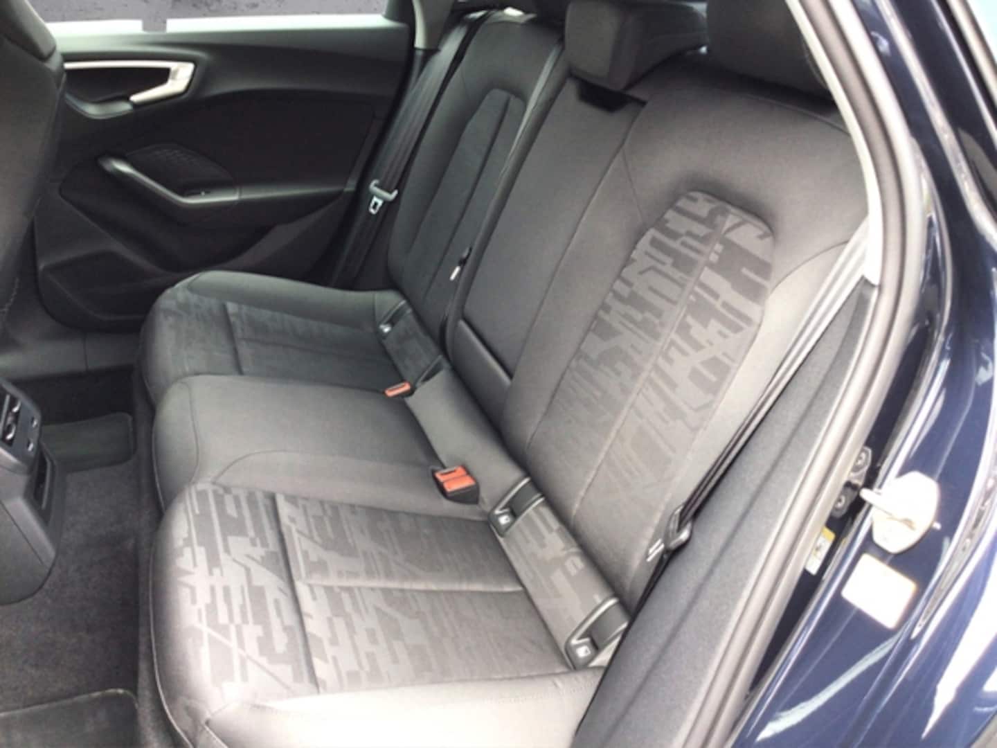 Bild über Audi A5 Avant TDI 150 kW S tronic - für weitere Informationen kontaktieren Sie den Audi Partner