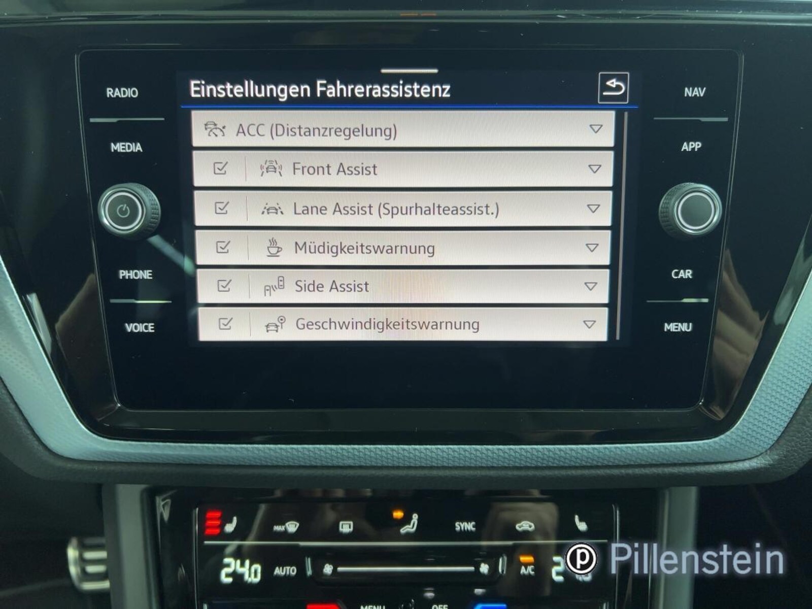 Volkswagen Touran – Bild 10