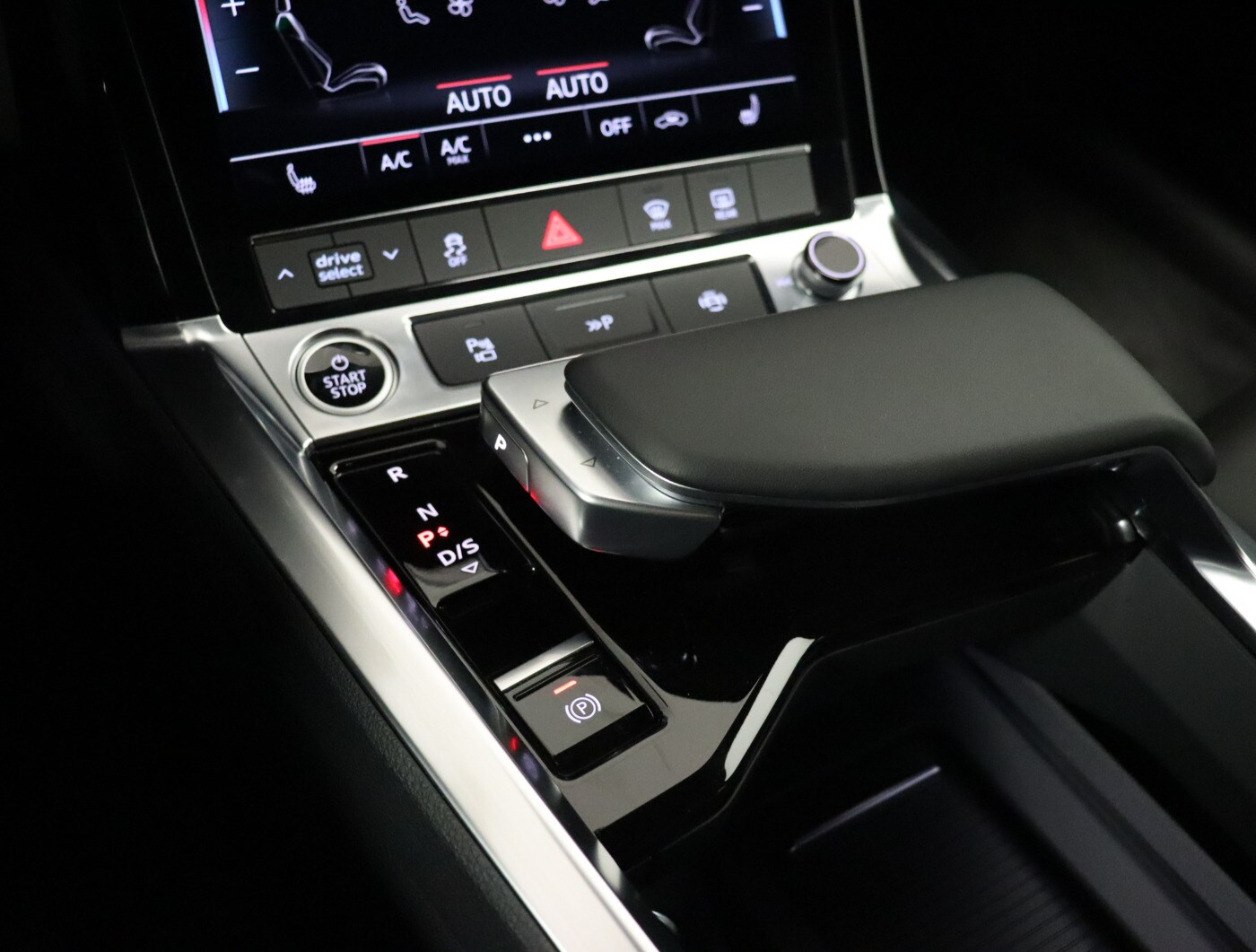Image about Audi Q8 e-tron advanced 55 e-tron quattro