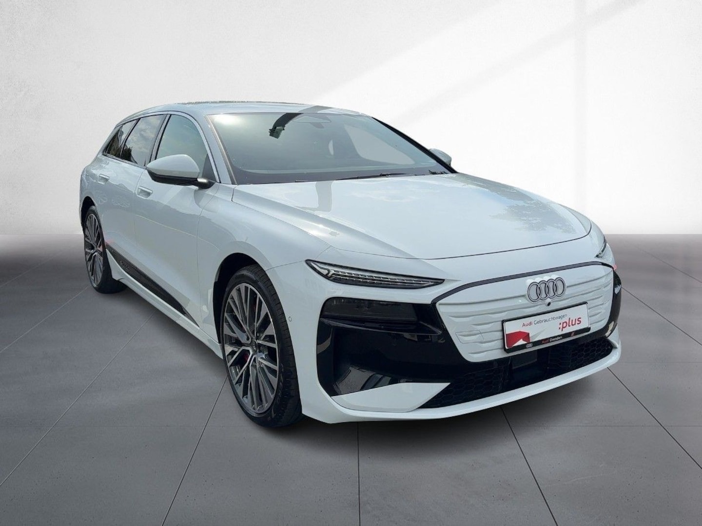 Bild über Audi A6 Avant e-tron e-tron quattro - für weitere Informationen kontaktieren Sie den Audi Partner