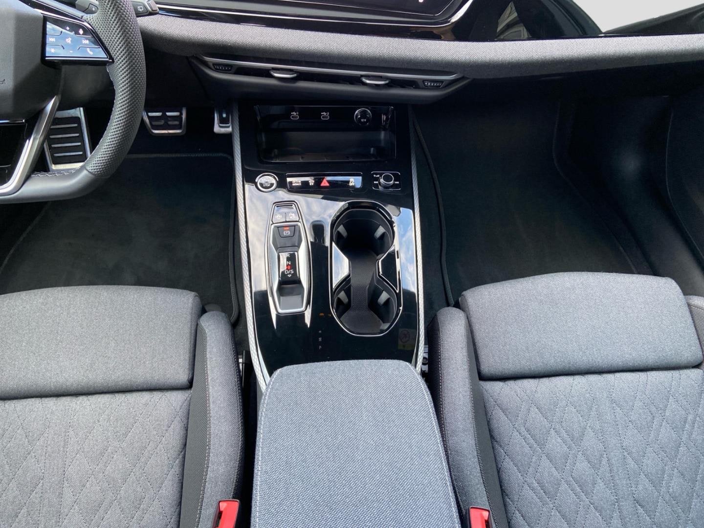 Bild über Audi A5 Avant e-hybrid e-hybrid quattro 220 kW S tronic - für weitere Informationen kontaktieren Sie den Audi Partner