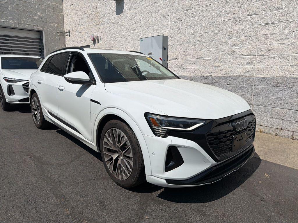 2024 Audi Q8 e-tron 55 114 kWh Prestige quattro's photo