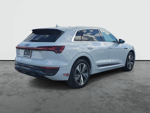 2024 Audi Q8 e-tron