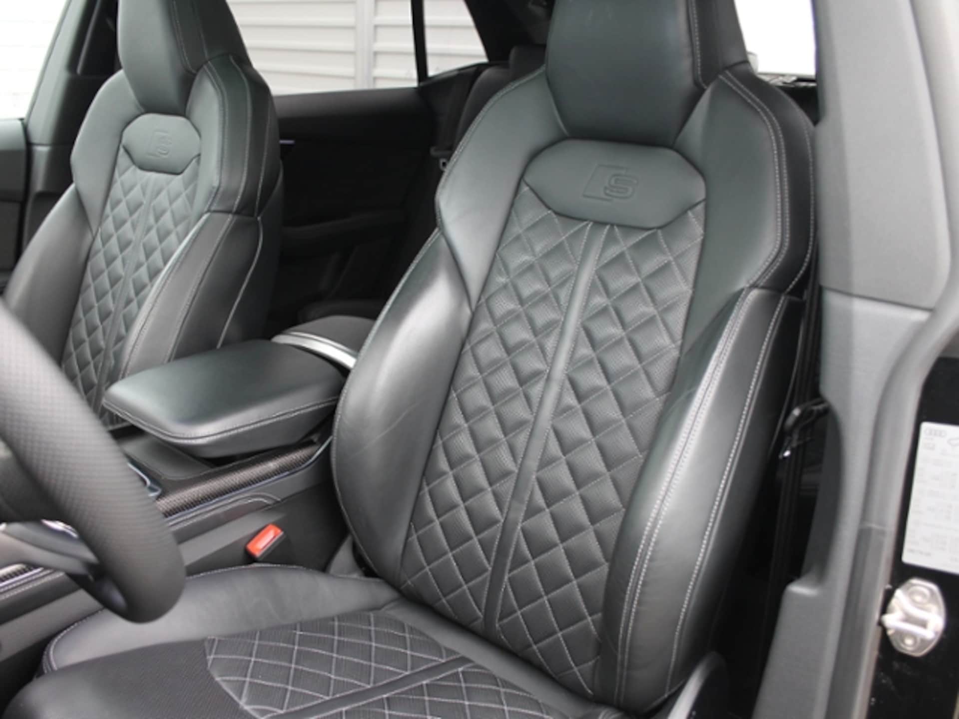 Audi SQ8 SUV