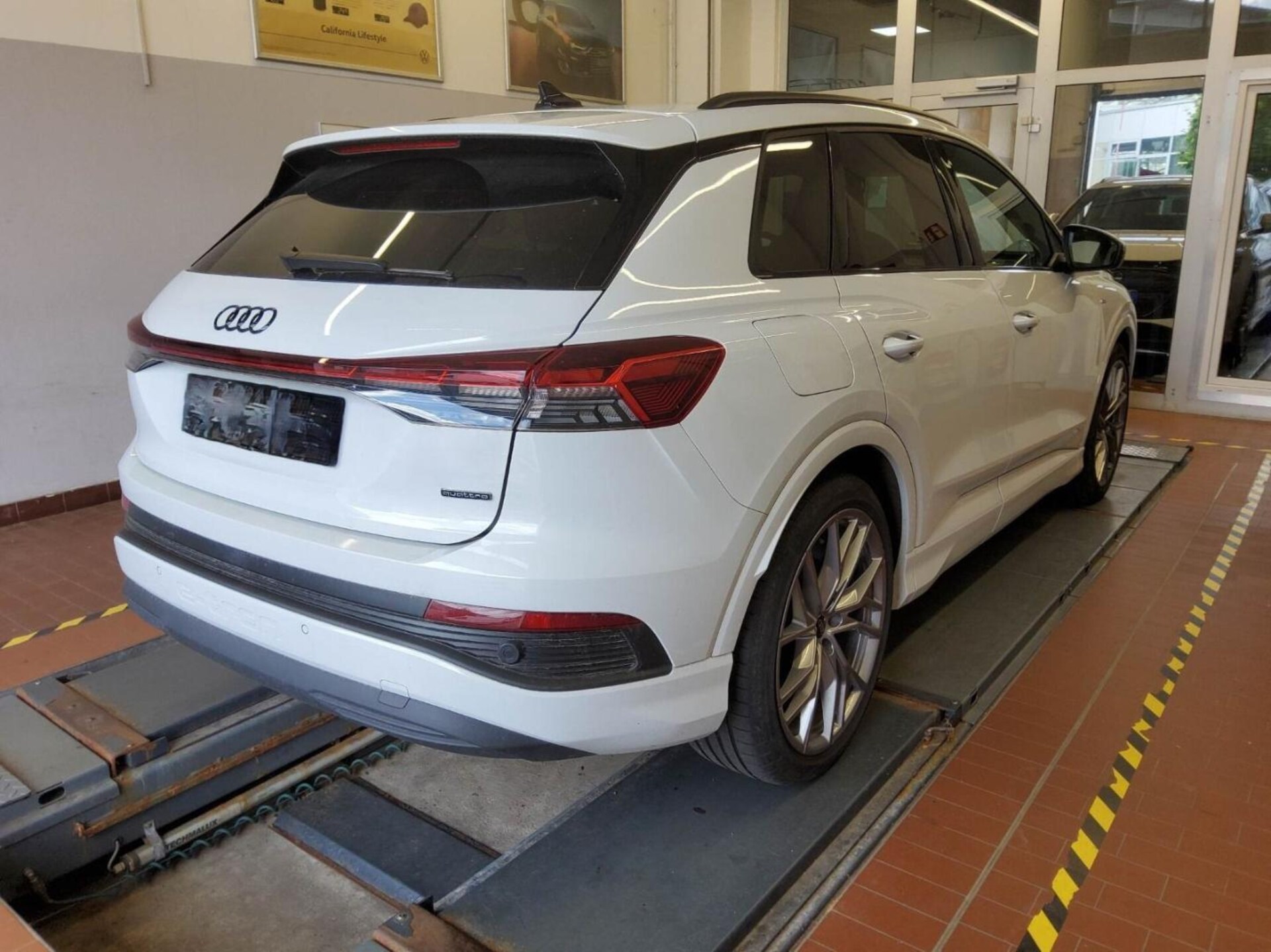 Audi Q4 e-tron