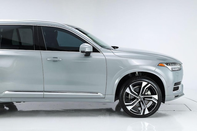 2025 Volvo XC90 Ultra - Photo 12