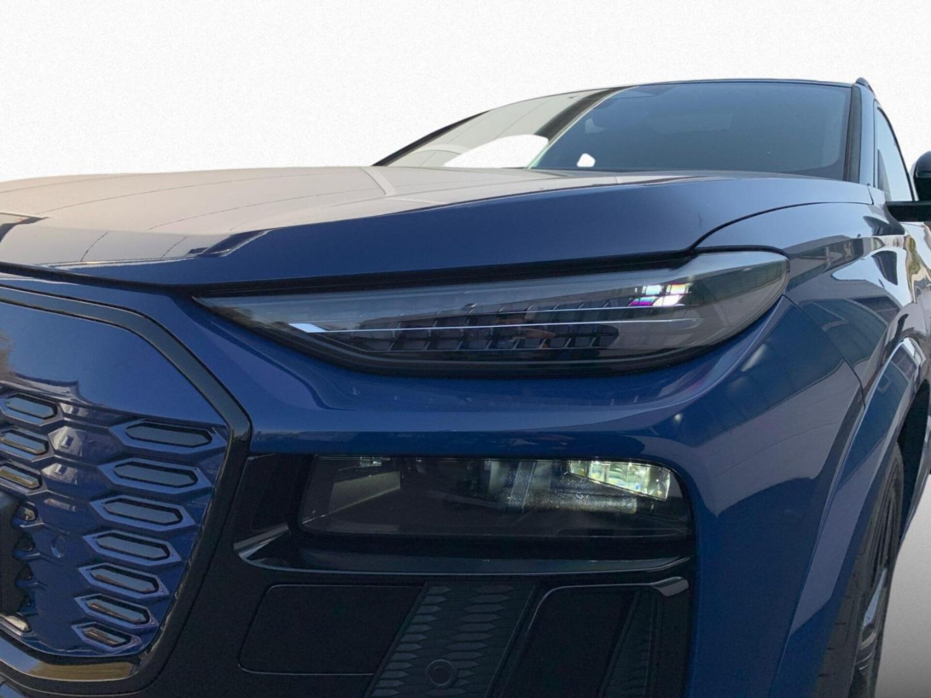 Audi SQ6 Sportback e-tron edition one
