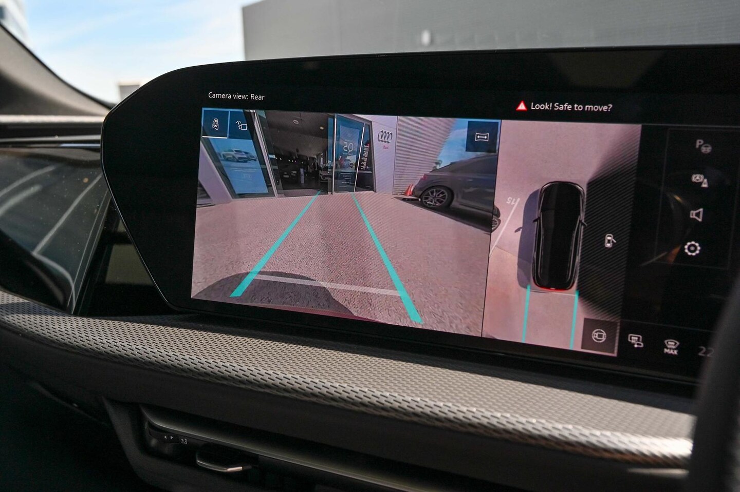 Image about Audi Q5 Sportback e-hybrid quattro S tronic